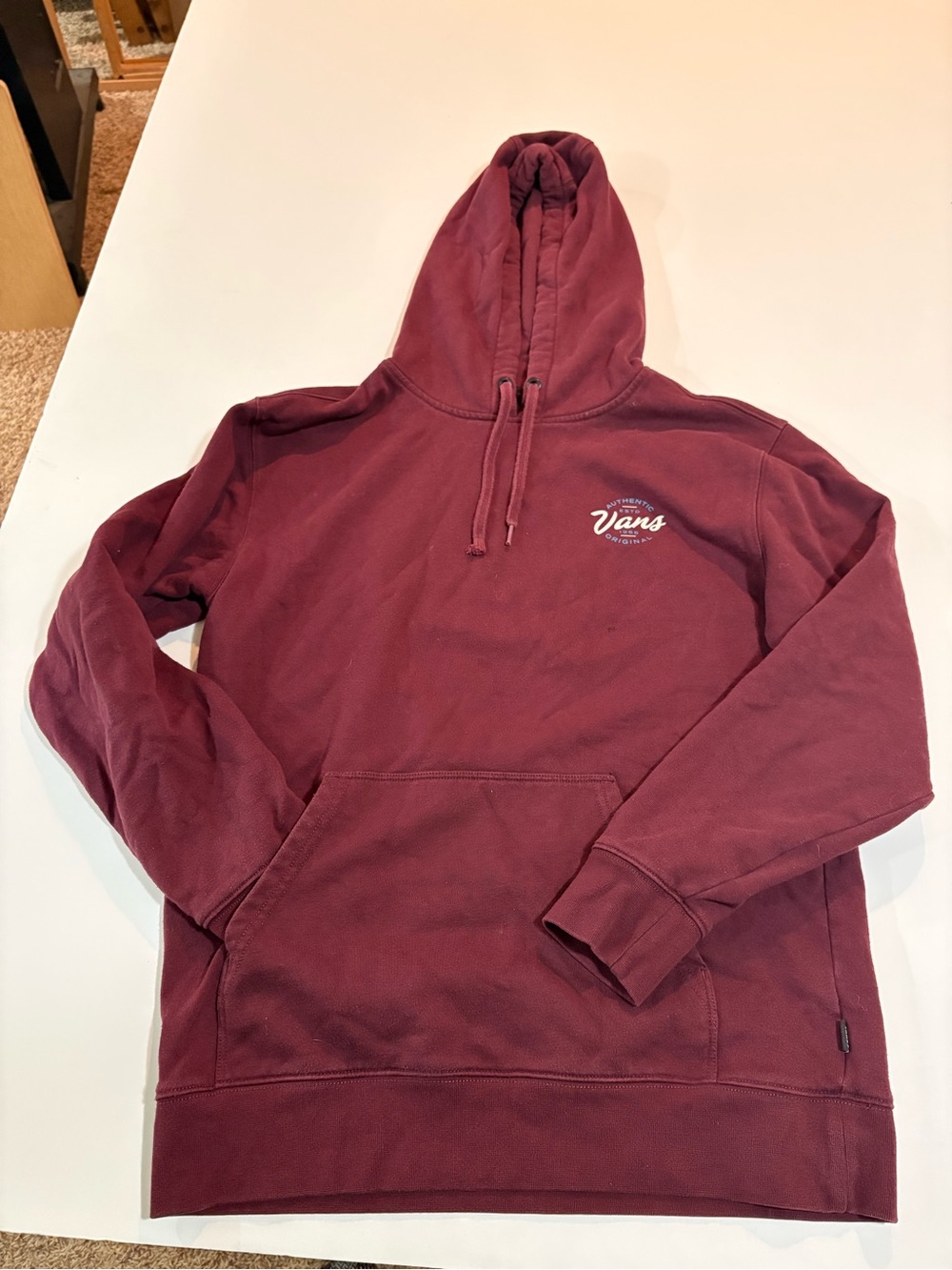 Vans Men’s Maroon Hoodie with kangaroo front pocket | Size Med